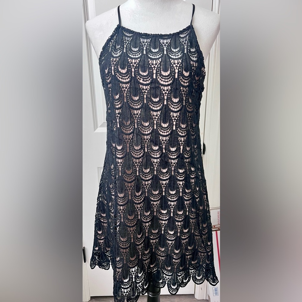 RNB Black & Nude Crochet Sleeveless Size L Black Lace Overlay Dress